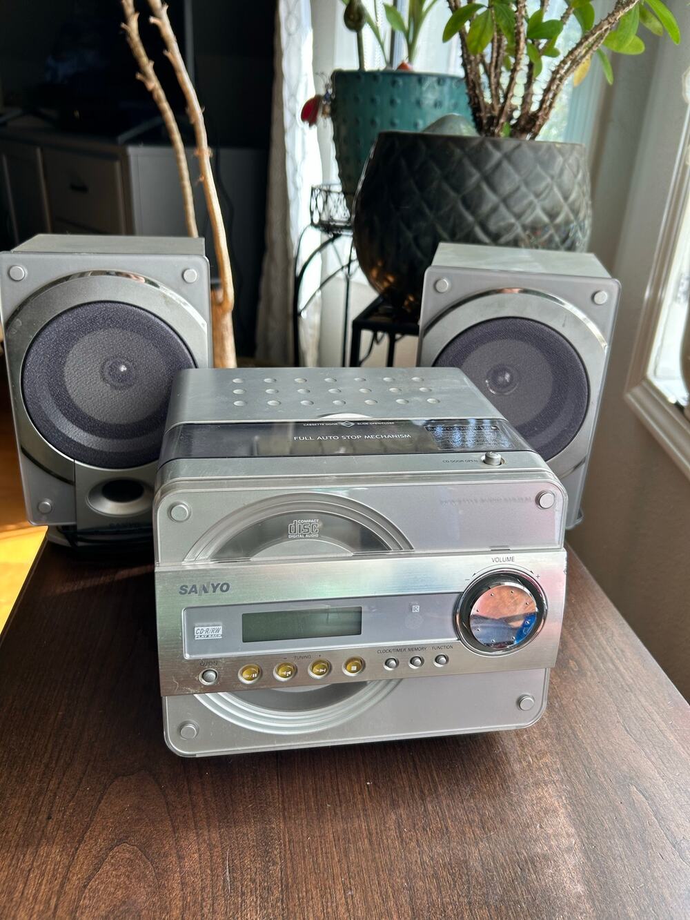 SANYO AWM-660 Shelf Stereo CD Cassette AM FM Radio W Speakers No Remote - Tested